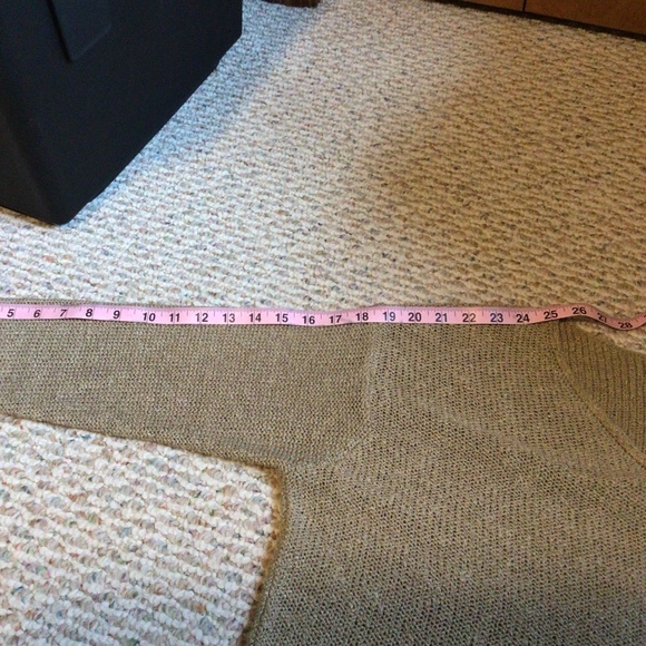 EUC Mod Ref Cafe All Day Sweater * Medium * - Picture 8 of 10